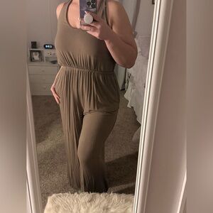 Old Navy jumpsuit brown size large $20